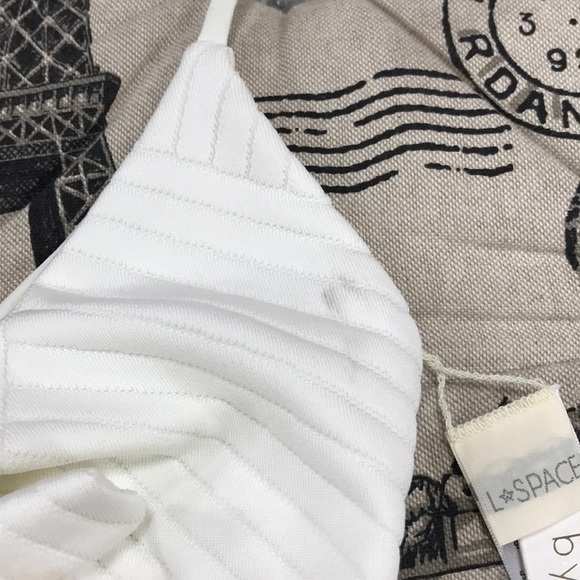 🎁 L*Space Miss Molly Crossroads Texture One-Piece Swimsuit - Picture 7 of 11